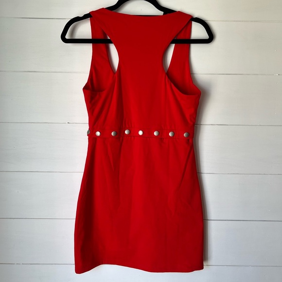 NWT superdown Gabby Snap Mini Dress in Red - Picture 4 of 8